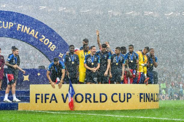 中突破对手 中突破对手