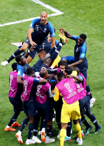 德佩正面临 德佩正面临