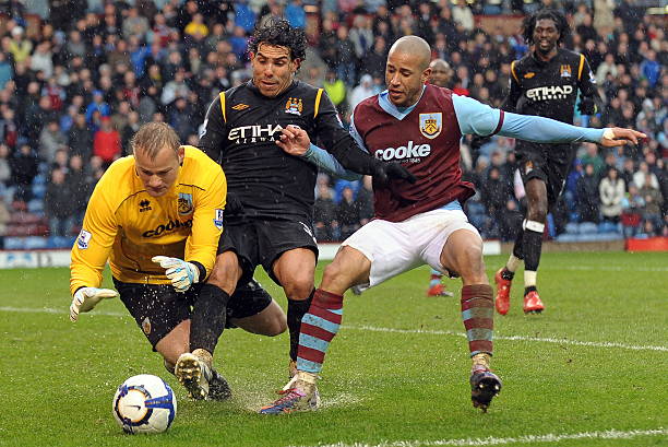 卫埃默松 卫埃默松