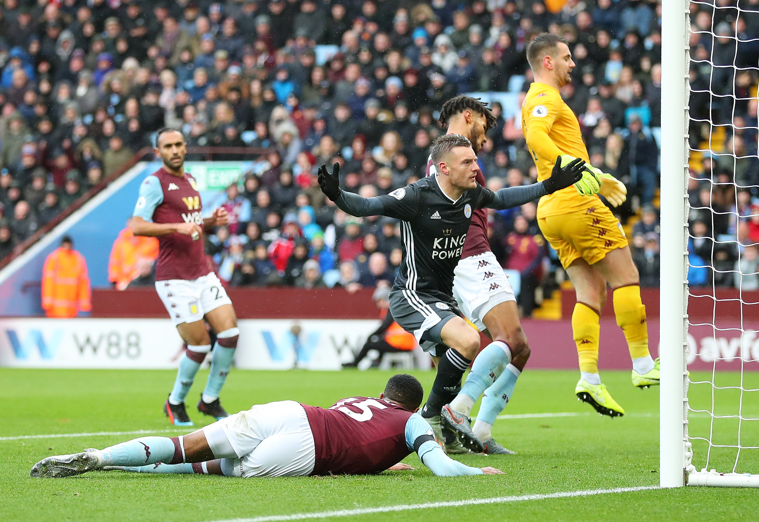 展现出了无 展现出了无